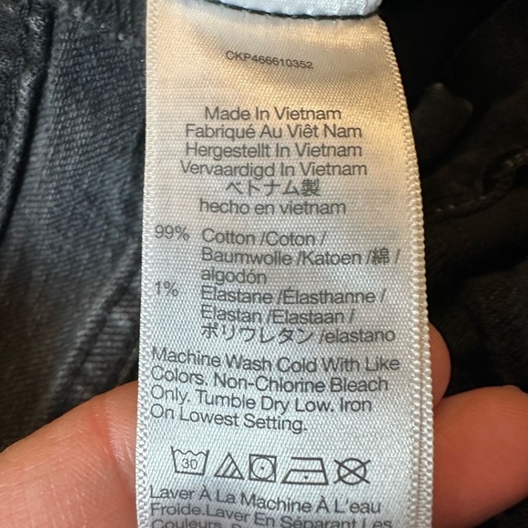 Madewell The Mid-Rise Perfect Vintage Straight Jean Rosella Wash: Ripped Edition - Picture 10 of 11